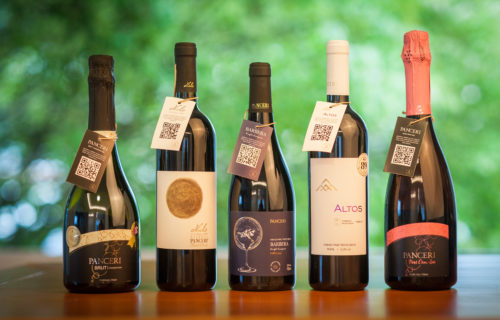 INOVAÇÃO: tags interativas permitem acesso à conteúdos sobre vinho.